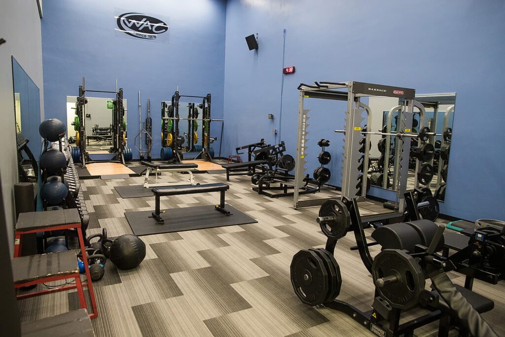 Lift studio for weight lifting